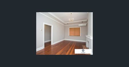 🏡Charming 3-Bedroom 1-Bathroom home in Inglewood - Photo 2