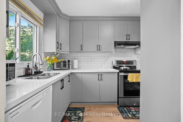 For Lease - 2779 Gananoque Drive Unit# 35, Mississauga, Ontario - Photo 1