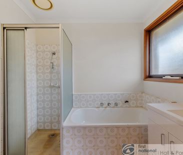 2 / 48 MacKay Street, Springvale South - Photo 6