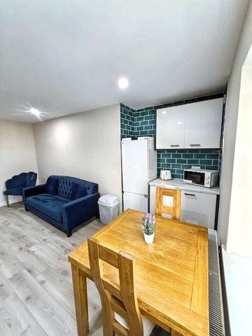 1 bedroom flat to rent - Photo 4