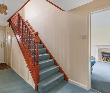 4 bedroom detached house to rent - Photo 3
