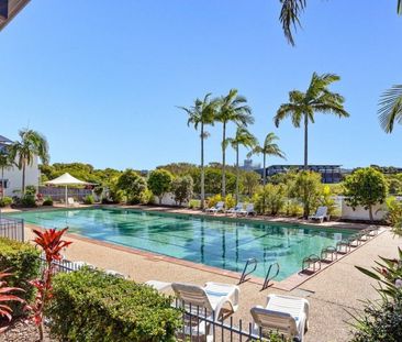 Private Room with Ensuite in Fully Furnished Share Apartment - Photo 3