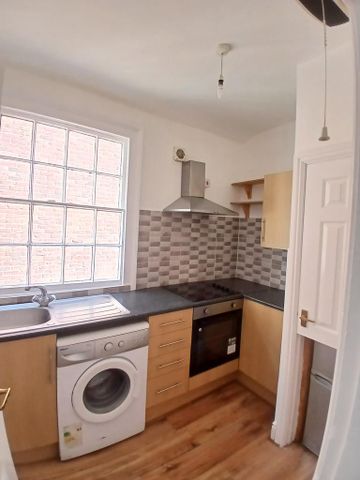 1 bedroom flat to rent - Photo 4