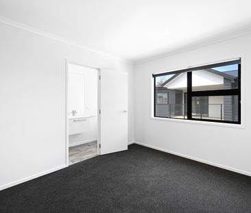 Discover comfortable and convenient living in this well-appointed 2... - Photo 1
