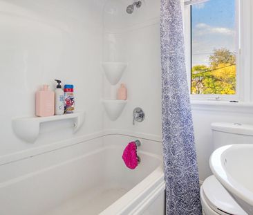 For Lease - 49 Wentworth #Upper Street, Hamilton, Ontario - Photo 6