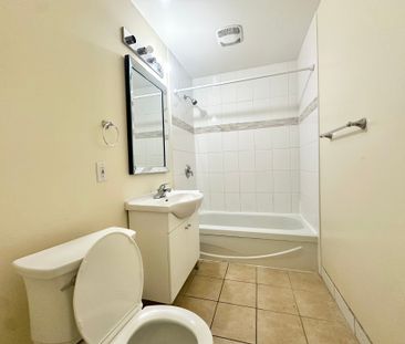 For Lease - 1048 Kennedy Road Unit# Main Floor, Toronto, Ontario - Photo 1