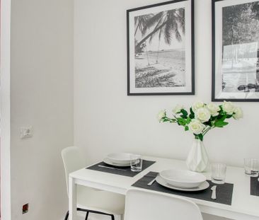 Large single room with window in Milan - Photo 6