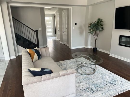 For Lease - 1568 Scarlett Trail Unit# Room, Pickering, Ontario - Photo 1