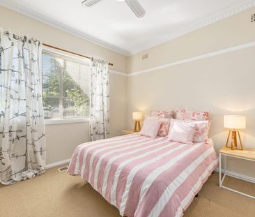 Three Bedroom Home - Photo 3