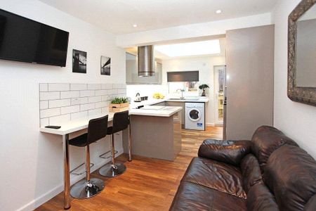 1 bedroom in a house share to rent - Photo 5