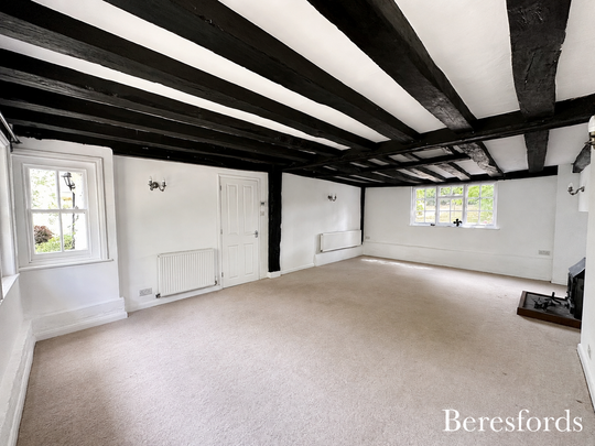 4 bedroom detached house to rent - Photo 1