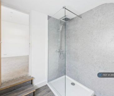 4 bedroom terraced house to rent - Photo 6