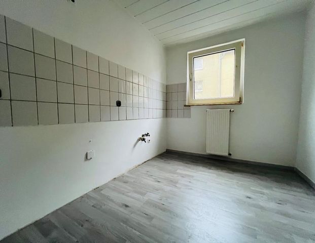 3- Raum Wohnung im Erdgeschoss mit sep. Küche - Foto 1