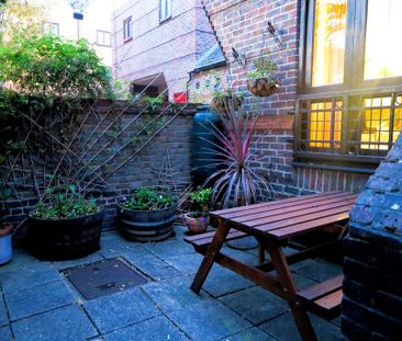 2 bedroom terraced house to rent - Photo 5