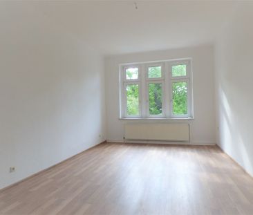 Leutzsch - Schöne 3 Zi.- Whg., Gäste WC, Loggia, frisch saniert! - Foto 5