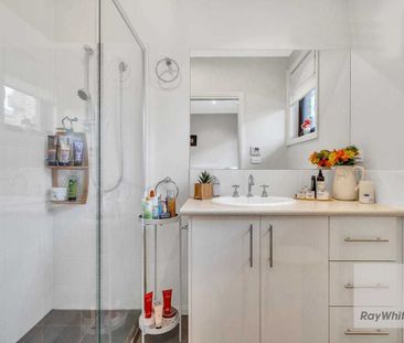 Low Maintenance Living! - Photo 5