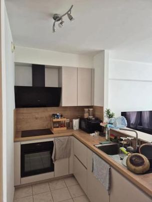 Appartement te huur - Photo 1