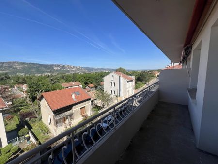 Location Appartement 3 pièces 75m² VALENCE 26000 - Photo 2