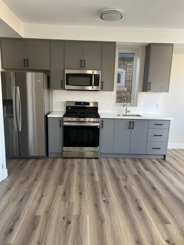 For Lease - 32 Cadorna Avenue Unit# 1, Toronto, Ontario - Photo 5