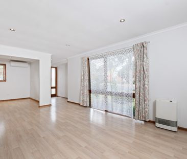 3 Istanbul Dr, Aberfoyle Park SA 5159 - House For Rent | Domain - Photo 2