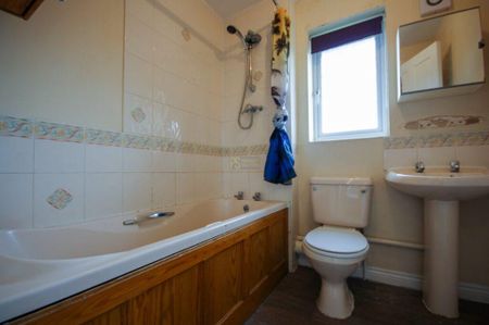 3 bedroom property to rent - Photo 5