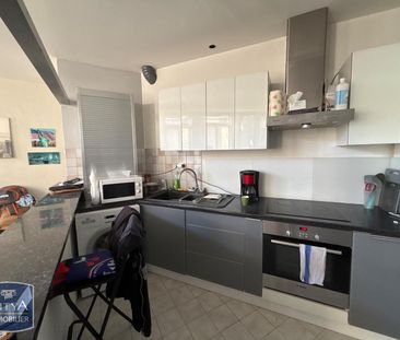 Location Appartement 1 pièce 43m² VALENCIENNES 59300 - Photo 2