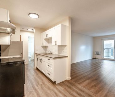 Crestview Apartments - Photo 2