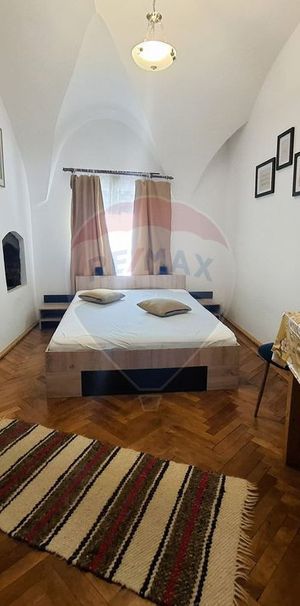 Garsonieră de închiriat – Orașul de Jos, Sibiu - Fotografie 1