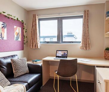 Studio to rent - Photo 1