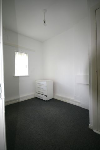 266 Donegall Avenue, Belfast, BT12 6LU - Photo 2