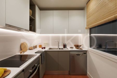 6 room luxury Apartment for rent in Barcelona, Spain - Photo 4