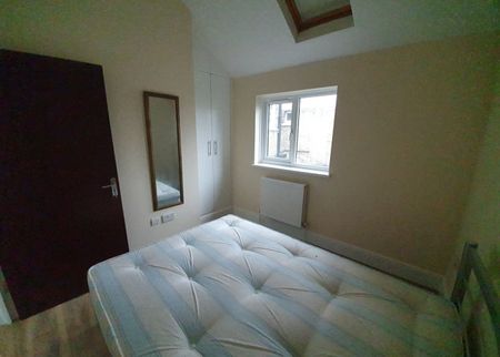 2 Bed Terraced House, Wembury Mews, N6 - Photo 4