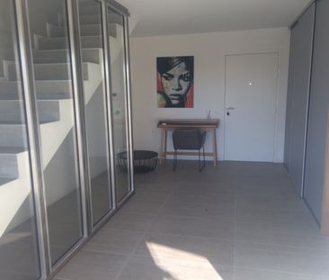 À louer – Superbe T4 meublé en duplex avec terrasses et parkings – ... - Photo 6