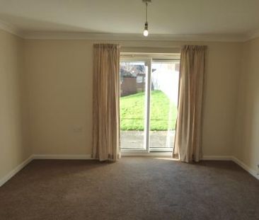 4 bedroom detached house to rent - Photo 2