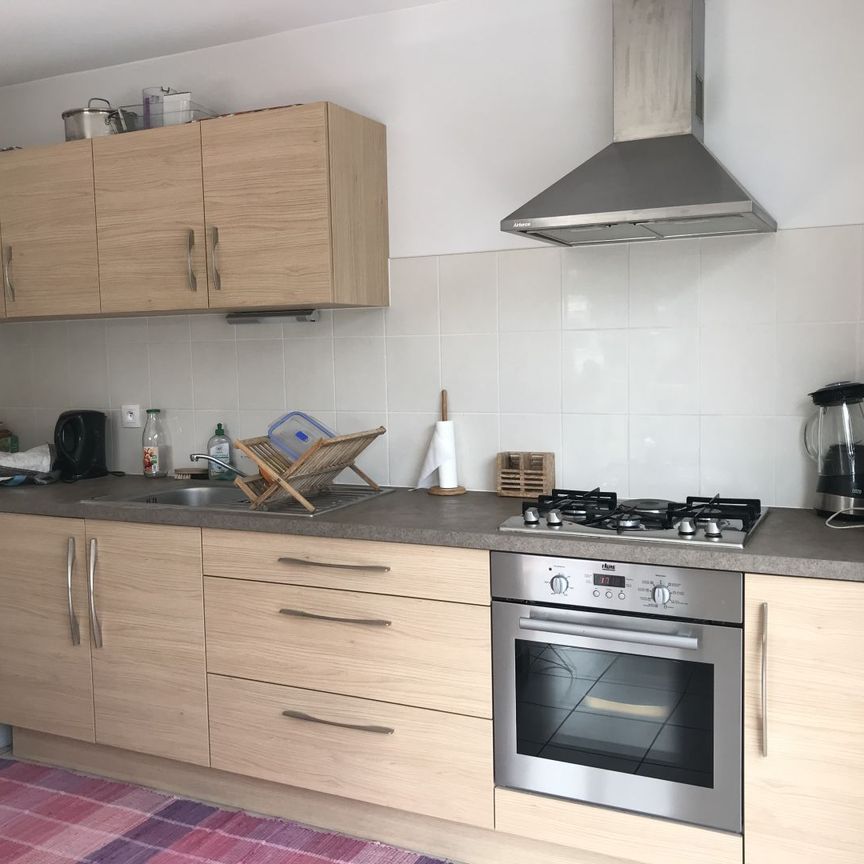 Appartement T3 dans une copropriété récente et sécurisée avec terrasse et parkings - Photo 1