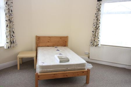 6 bedroom end of terrace house to rent - Photo 5