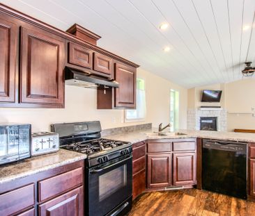 For Lease - 23 Georgian Glen Drive, Wasaga Beach, Ontario - Photo 5