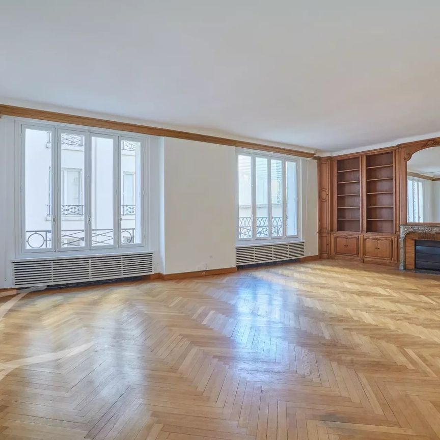 Appartement à louer Paris 8Ème - Champs-Élysées, Paris Rive Droite, France7 500 EUR / Mois - Photo 1