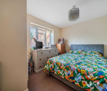 1 bedroom ground floor flat to rent - Photo 3