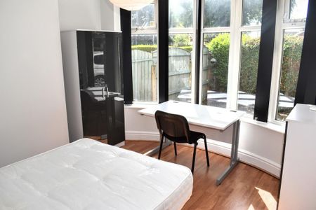 1 bedroom in a house share to rent - Photo 5