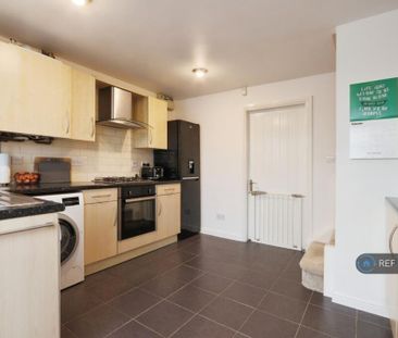 2 bedroom semi-detached house to rent - Photo 1