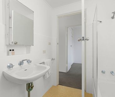 Peaceful retreat in the heart of Mosman - Photo 5