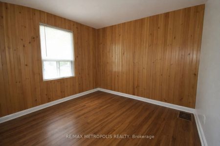 61 Hart Avenue #Main - Photo 5