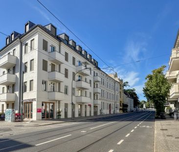 Moderne Wohnung mit 2 Balkonen, Fahrstuhl, Gäste-WC & Tiefgaragenpl... - Foto 3