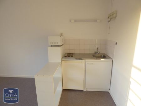 Location Appartement 1 pièce 27m² LE MANS 72000 - Photo 2