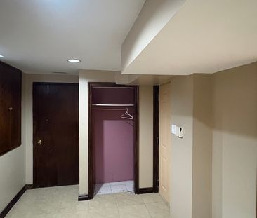 For Lease - 9 Springer Drive, Richmond Hill, Ontario - Photo 3