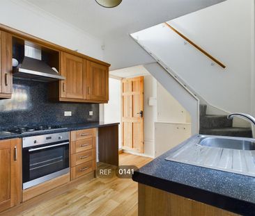 2 bedroom terraced house to rent - Photo 1