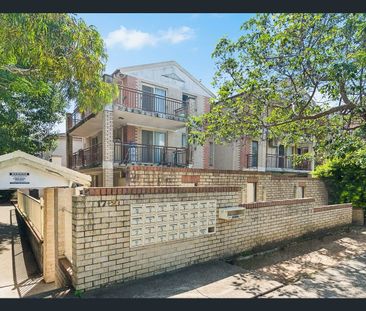 Modern Ground-Floor Apartment in the Heart of Bankstown - Photo 3