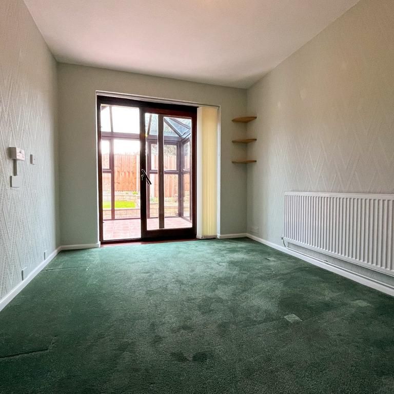 3 bedroom bungalow to rent - Photo 1