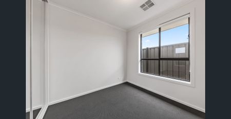 Stunning Newly Built Family Home- Be the First to Move In! - Photo 3